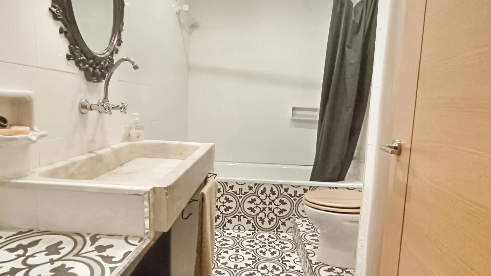 Holiday home Can Cinto Vilamacolum Spain